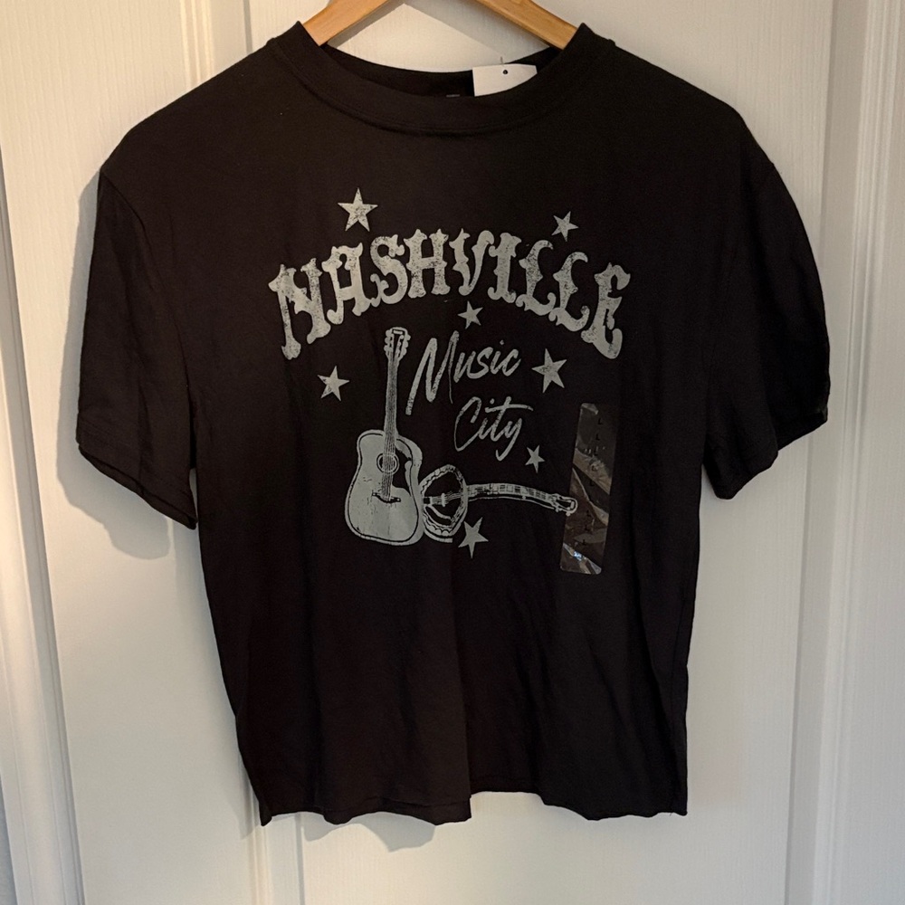 NWT Fifth Sun Black Nashville Music City Graphic Crop Tee